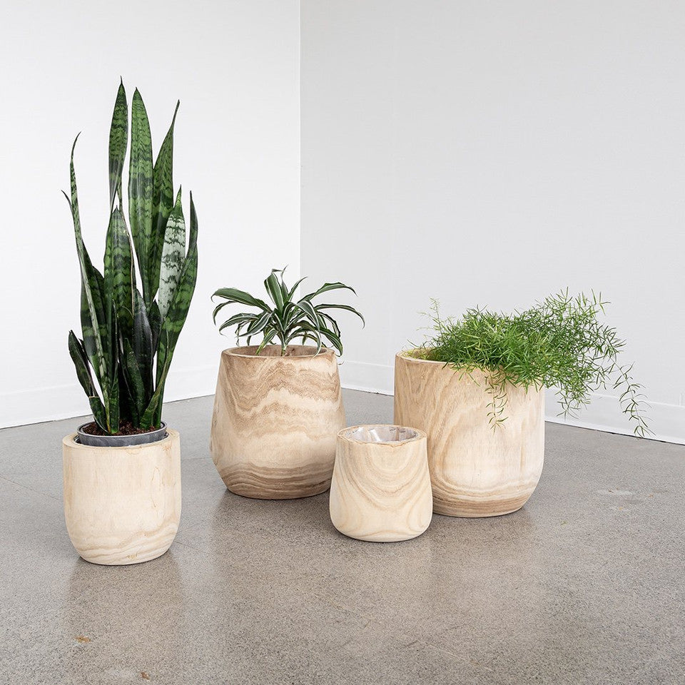 Nova Mesa Planter