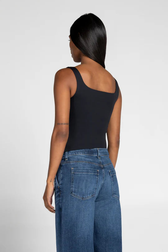 Body Hug Tank