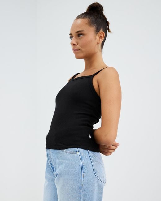 Naomi Tank