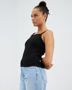 Naomi Tank
